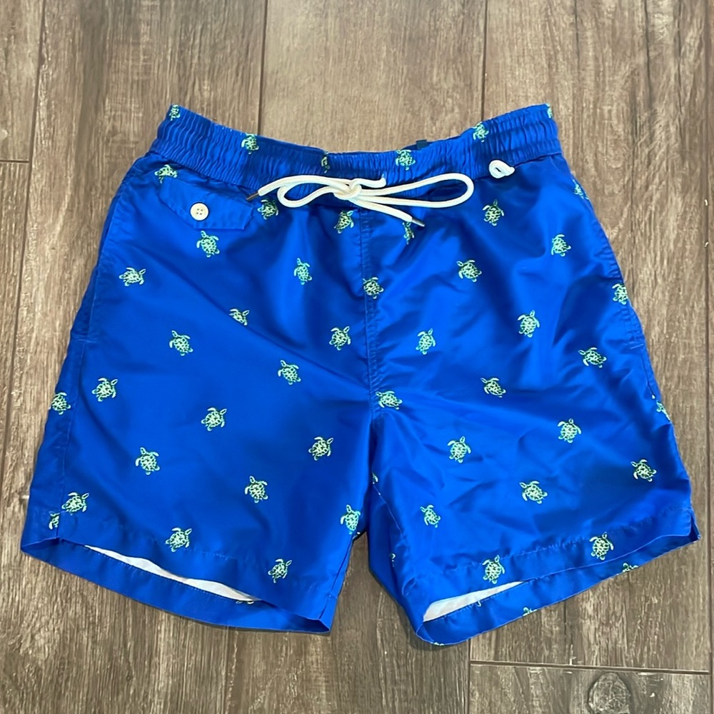 Ralph Lauren Men’s 7 inch Turtle Print Swim Trunks